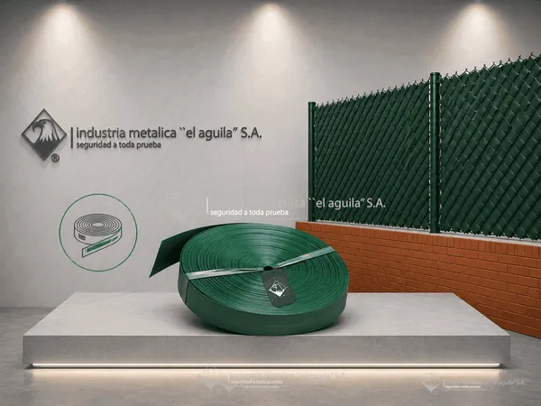 Cinta de privacidad PVC instalada en malla ciclón para canchas y residencias en Guatemala